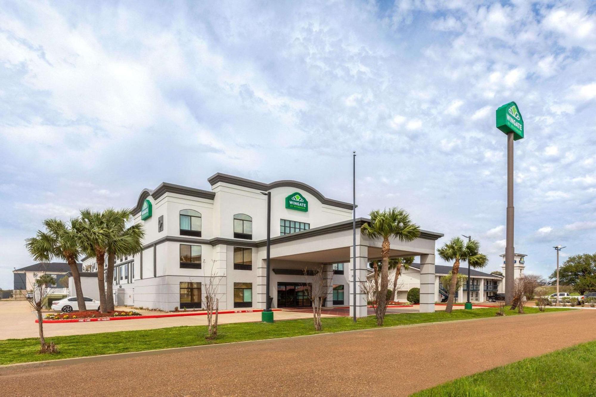 Wingate By Wyndham Sulphur Near Lake Charles Exterior photo